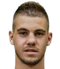 Stivian Jankudisparo a la cabeza