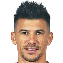 Víctor Leandro Cuesta headshot