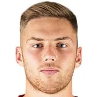 Ivan Kontekdisparo a la cabeza