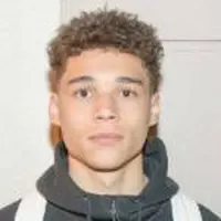 Lewis Walker foto de rosto