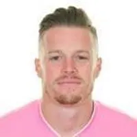 Paul Farmandisparo a la cabeza