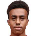 Guela Douédisparo a la cabeza