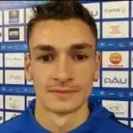 Louis Bury foto de rosto