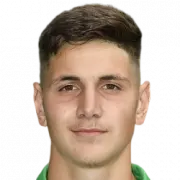 Elias Kratzer headshot