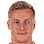 Felix Kroosdisparo a la cabeza