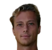 Matteo Lucentidisparo a la cabeza