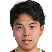 Yusuke Ogawadisparo a la cabeza