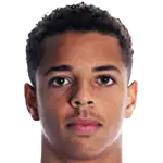 Justin Lonwijk headshot