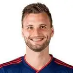 Kacper Przybyłkodisparo a la cabeza