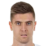 Krzysztof Piątekdisparo a la cabeza