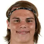 Elias Andersson headshot