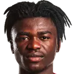 Nicky Medja Belokodisparo a la cabeza