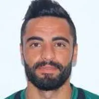 İshak Çakmakdisparo a la cabeza