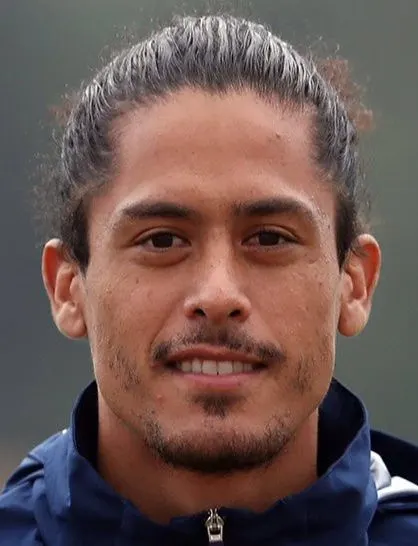 Mauricio Lemos headshot