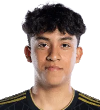 Erik Duenas headshot