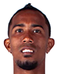 Gustavo González headshot