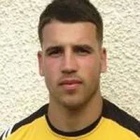 Clayton Greendisparo a la cabeza